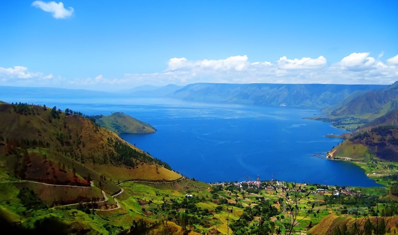 danau-toba-bukan-danau-terdalam-di-indonesia