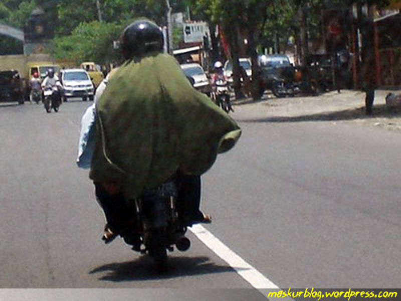 Inilah Faktor Kenapa Boncenger Bisa Bahaya Buat Pengendara Motor