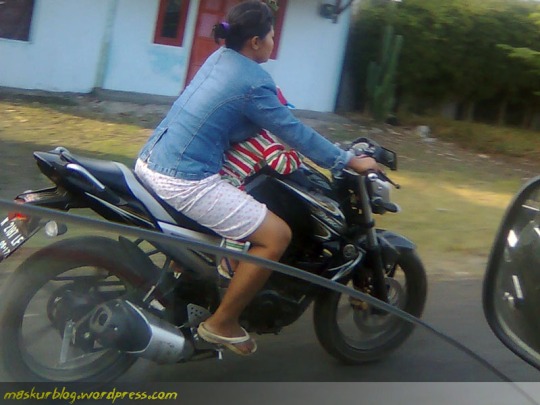 &#91;PIC&#93; MUAK SAMA PENGENDARA MOTOR WANITA? MASUK SINI GAN...