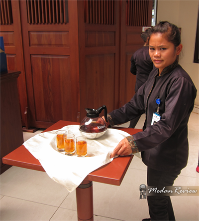 Pesona Danau Toba dari Taman Simalem Resort