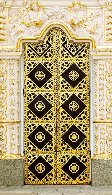 Beberapa Pintu dan Gerbang Yang Unik