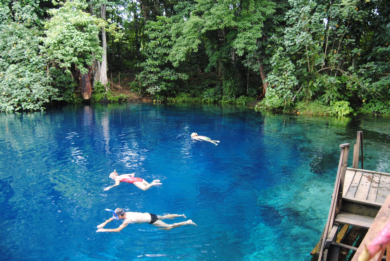 Kolam Renang Alami Natural