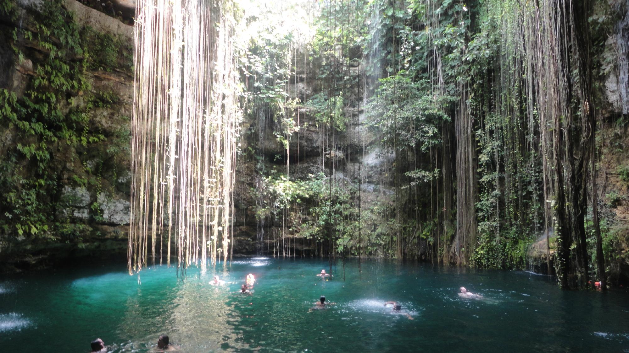 Kolam Renang Alami Natural