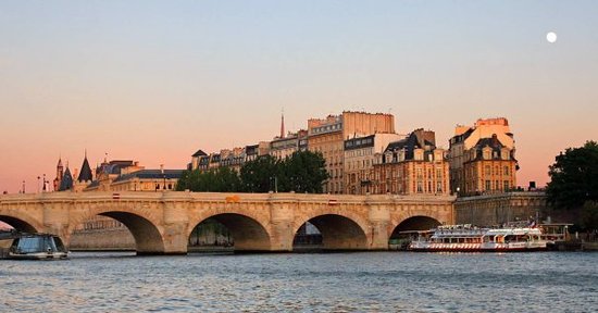 FAKTA FAKTA MENARIK KOTA PARIS