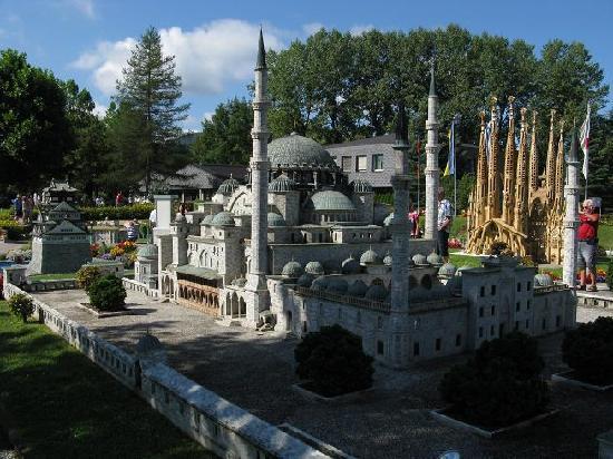 pesona indonesia &amp; dunia di Minimundus, austria,taman miniatur terbesar di dunia