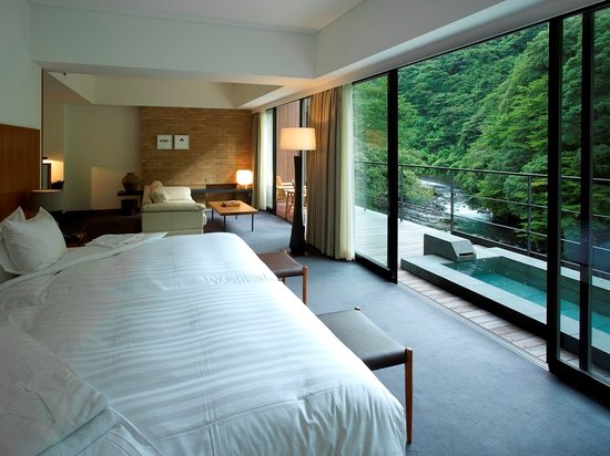 Hotel Private Tempat Wanita bisa melepas Busana