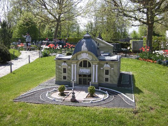 pesona indonesia &amp; dunia di Minimundus, austria,taman miniatur terbesar di dunia