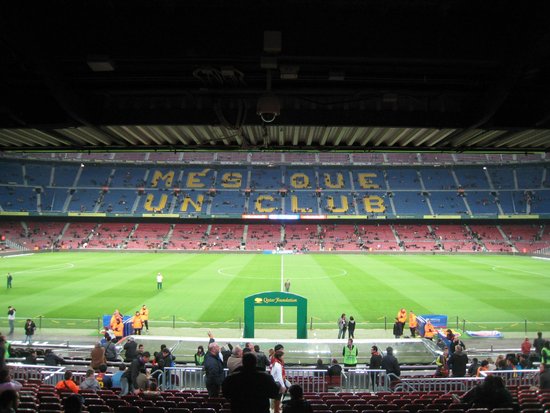 berkunjung ke markas FC BARCELONA &quot;CAMP NOU&quot;