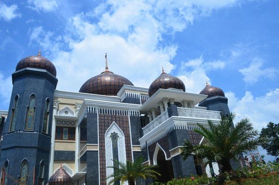 Dua Ikon Baru Gerbang Wisata Puncak Bogor