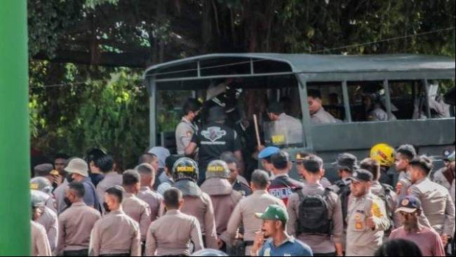 Bintang Kejora Berkibar di Kampus Papua saat Demo, 13 Mahasiswa Ditangkap Polisi