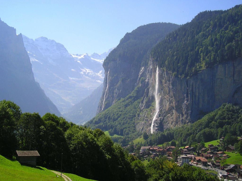 Lauterbrunnen Kota Yang Mirip Rivendell