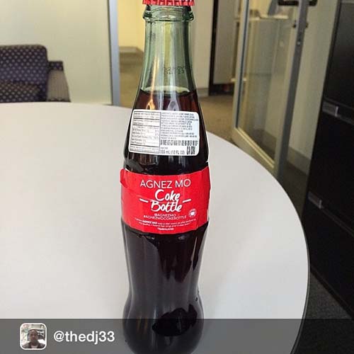 Agnez Mo Coke Bottle, Botol Cola Merk Agnes Monica