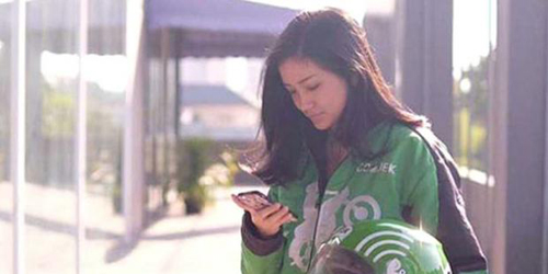 Ini dia Para Bidadari yang Nyambi jadi Driver Ojek Online