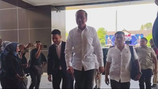 Penyidik Sita Ijazah Jokowi, Pengacara Roy Suryo: Kami Belum Percaya