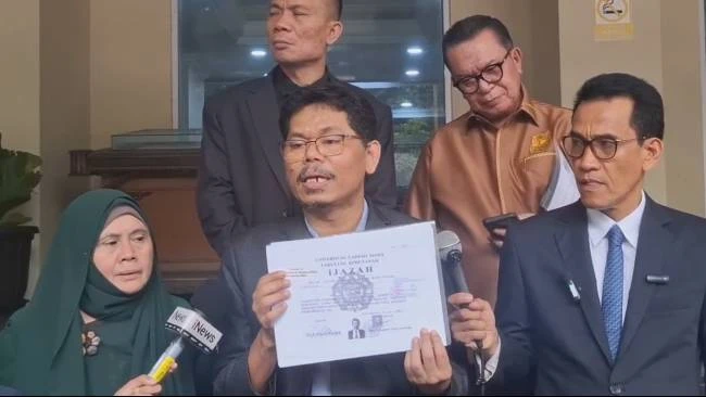 Bonatua Rilis Buku 'Ijazah Jokowi Tidak Ada', Bongkar Hasil Penelusuran 