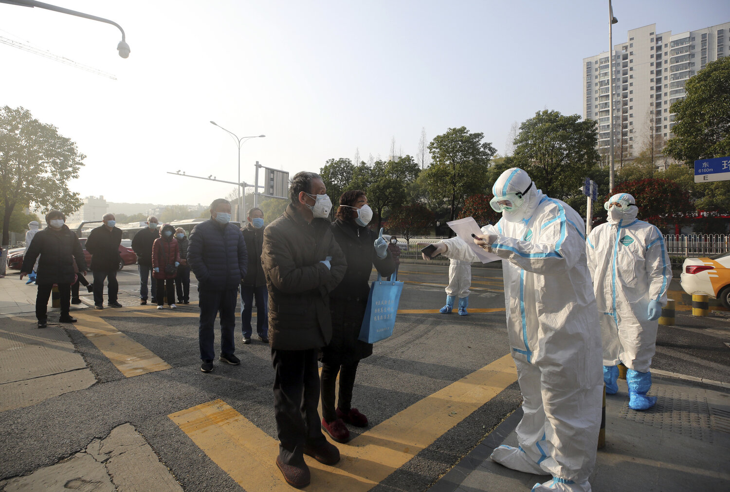 mystery-in-wuhan-recovered-coronavirus-patients-test-negative--then-positive