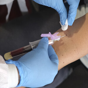 FDA Cautions About Accuracy Of Widely Used Abbott Coronavirus Test