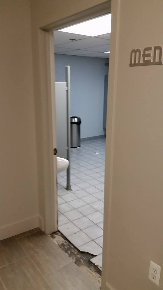Yakin Nih Mau Nyobain Buang Air Di Wc - Wc Umum Ini?
