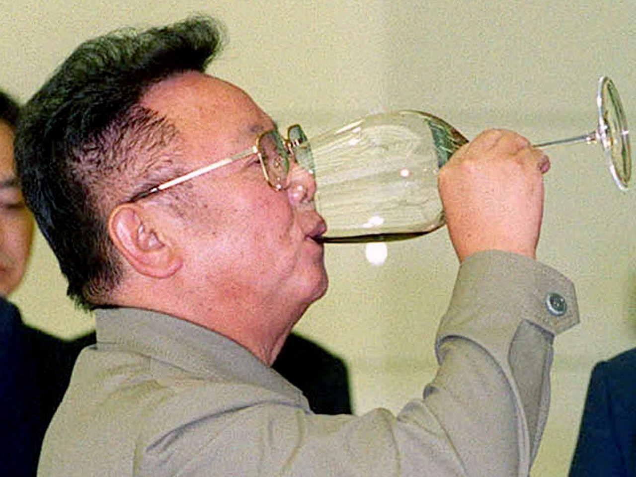 &#91;tak disangka&#93; Kim Jong-Il Gemar Makan Kuda nil?