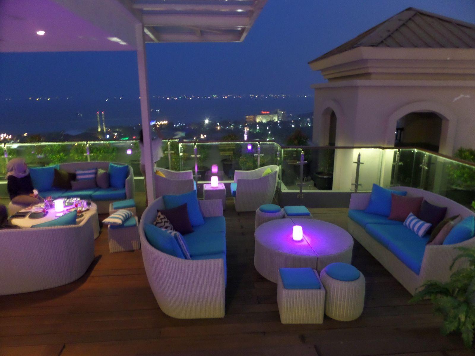 5 Restoran Rooftop Asik di Jakarta