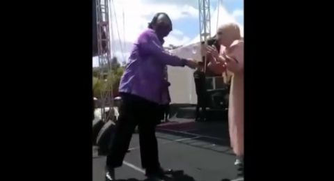 Terekam Nyawer Penyanyi, Walkot Tegal Mengaku Kecolongan Dangdutan Ramai