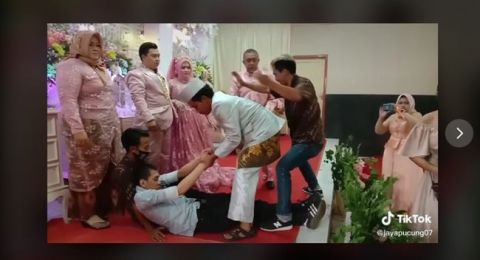 Kejadian Unik Bin Ajaib Warga +62 di Acara Nikahan 