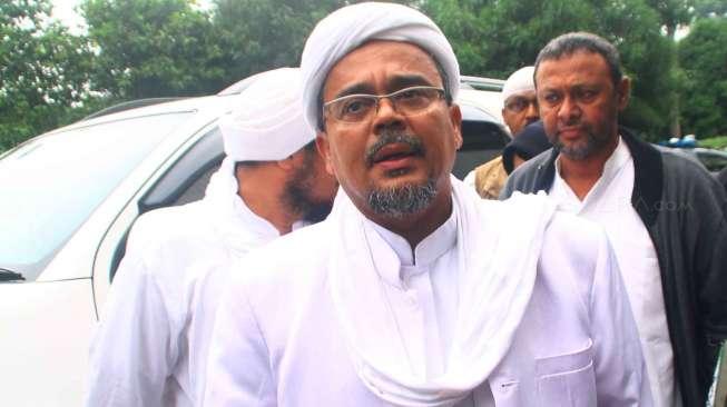 Di Masjid At-Tin, Rizieq Arahkan Warga Memilih Anies-Sandiaga