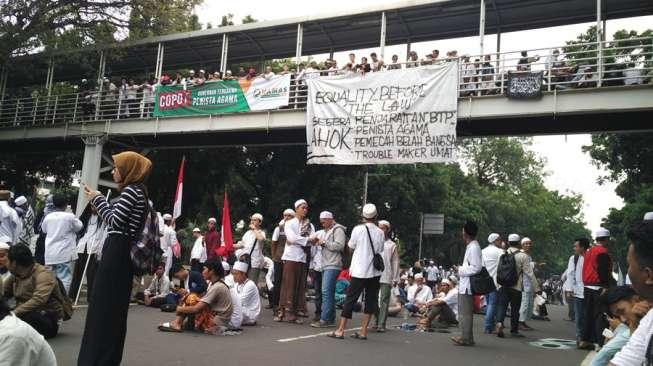 Tak Tahu Isunya, Anak SMA Ini yang Penting Ikut Demo 313