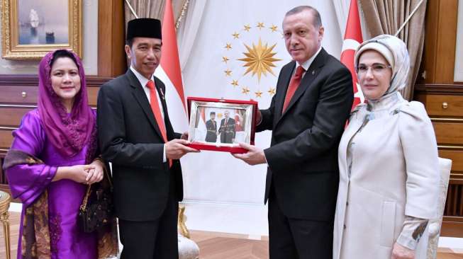 Presiden Turki Erdogan Telepon Ucapkan Selamat ke Jokowi