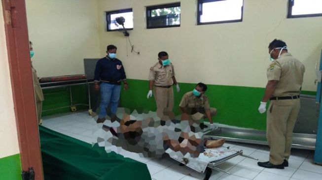 gara-gara-burung-lelaki-misterius-tewas-dikeroyok-warga