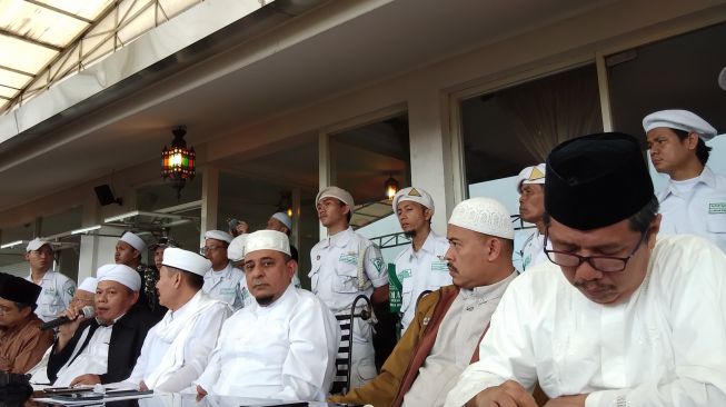 Deretan Keuntungan Jokowi Bertemu Tokoh dan Ulama Alumni 212, Prabowo Buntung