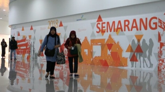 Jokowi Resmikan Terminal Baru Bandara Ahmad Yani