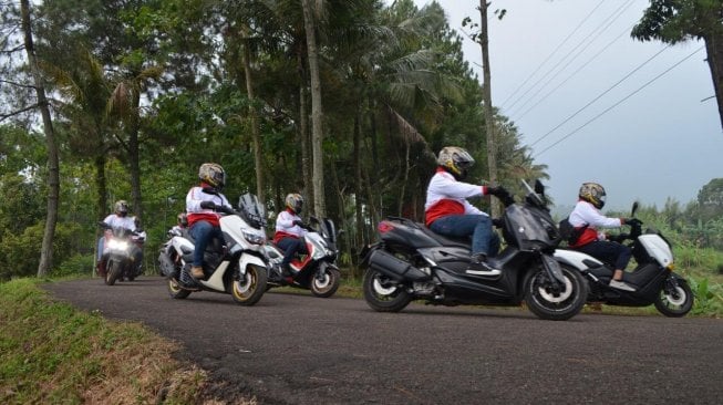 Perjalanan #BikinBanggaIndonesia : 8 Tips Penting Saat Riding di bulan Puasa.