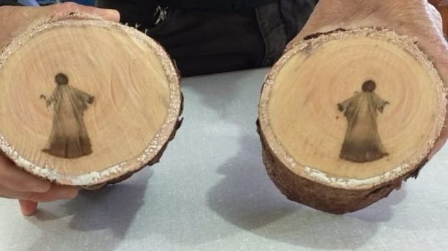 Heboh, Pria Ini Temukan Gambar Mirip Yesus di Potongan Kayu