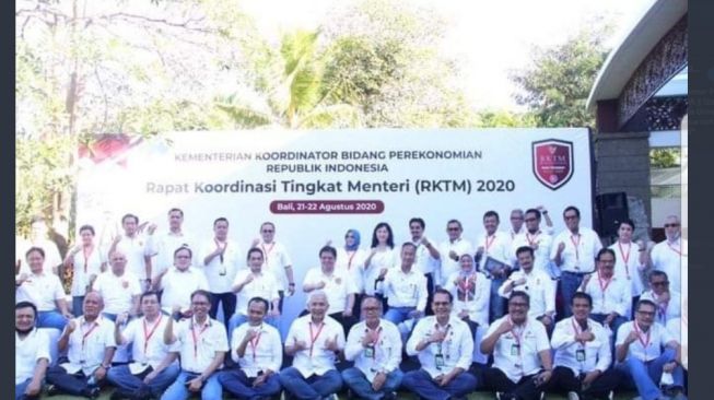 viral-menteri-menteri-jokowi-berfoto-tanpa-masker-mesti-tanggung-risikonya