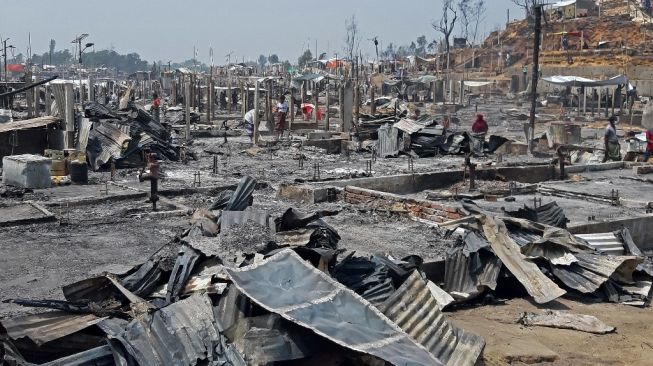 masih-misterius-pengungsian-rohingya-terbakar-15-tewas-dan-400-hilang