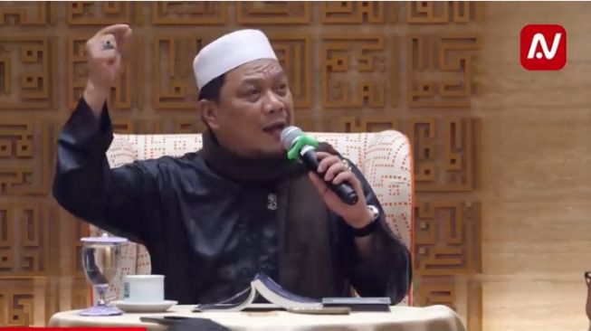 Yahya Waloni Diracun Orang, Hidung dan Kuping Berdarah Tapi Tak Mati, Pelaku Masuk Is