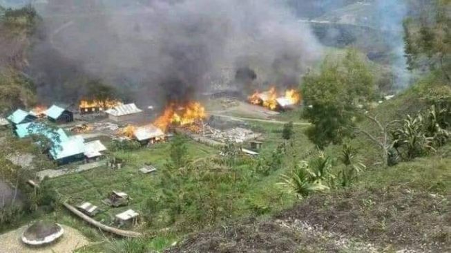 TPNPB: 40 Roket dari Helikopter TNI Sasar Markas, Rumah Warga dan Gereja
