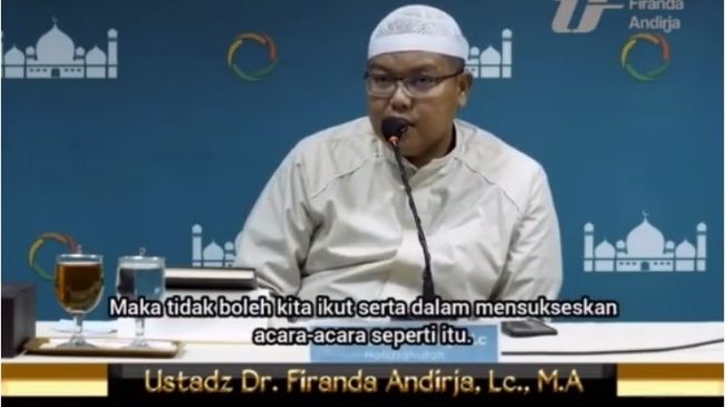 larang-umat-muslim-terima-orderan-untuk-perayaan-natal-ustaz-ini-dikecam