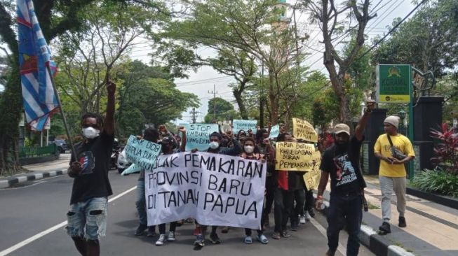 cabut-moratorium-pemekaran-daerah-jangan-hanya-papua-yang-dimekarkan