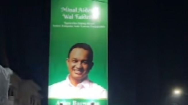 Kemunculan Baliho Anies di Yogyakarta Bikin Geger, Publik: Masalahnya Dia Itu Siapa?