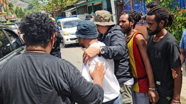 Juru Bicara Petisi Rakyat Papua Jefry Wenda Ditangkap di Perumnas 4 Jayapura