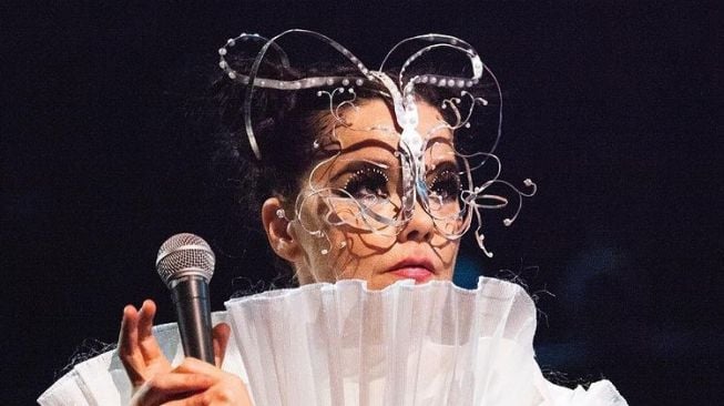 7 Seleb Hollywood Dilarang ke Tiongkok, Gigi Hadid Dinilai Lakukan Rasis