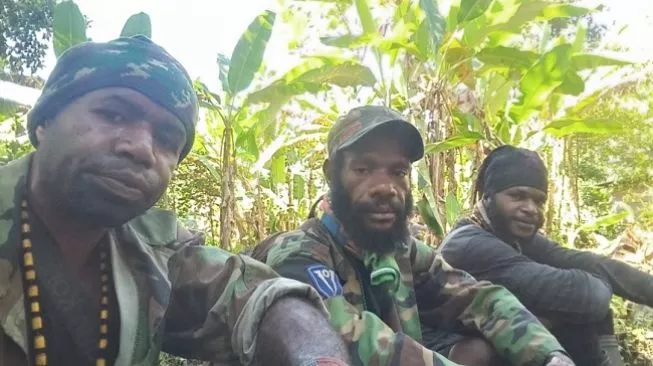 tpnpb-opm-tebar-ancaman-ke-bupati-nduga-dan-danrem-bangun-kampung-alguru