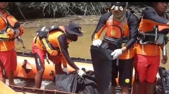 Jokowi Didesak Setop Pendekatan Militer di Papua Buntut Kasus Mutilasi 4 Warga Mimika