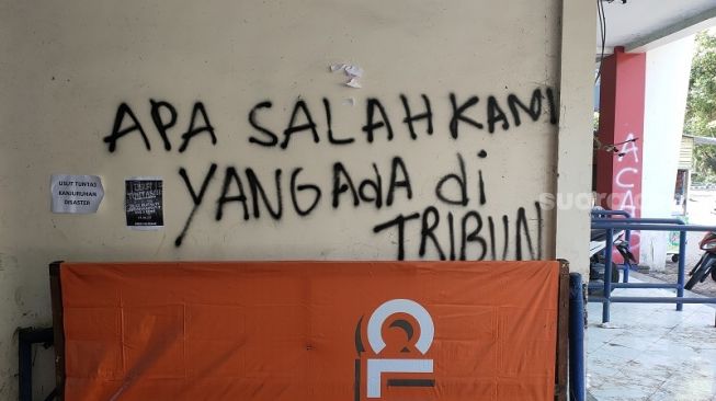 3 Perbedaan Tragedi Kanjuruhan & Peru: Masa Berkabung & Pengakuan Polisi