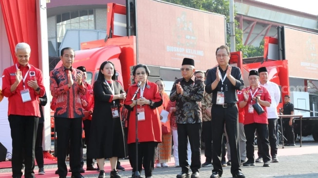 Jokowi Usulkan Anak-anak Megawati Jadi Ketum, PDIP Jadi Perusahaan Keluarga?