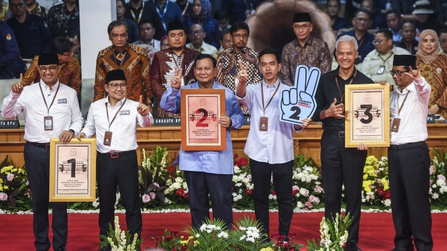 KontraS Serahkan Daftar 'Dosa' Pelanggaran HAM Anies, Ganjar dan Prabowo ke KPU