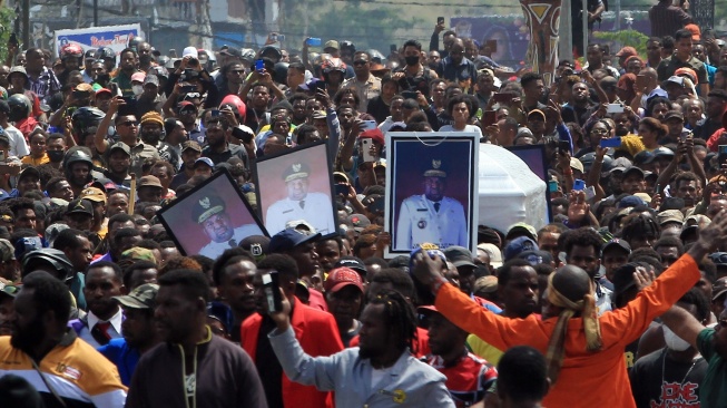 Jenazah Lukas Enembe Belum Tiba di Rumah Duka Imbas 3 Kali Kericuhan