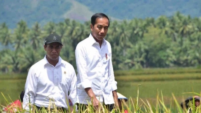 Pesawat Jet Utk si Kaya, Sepeda Untuk si Miskin: Jokowi dan Para Menteri Makin Tajir